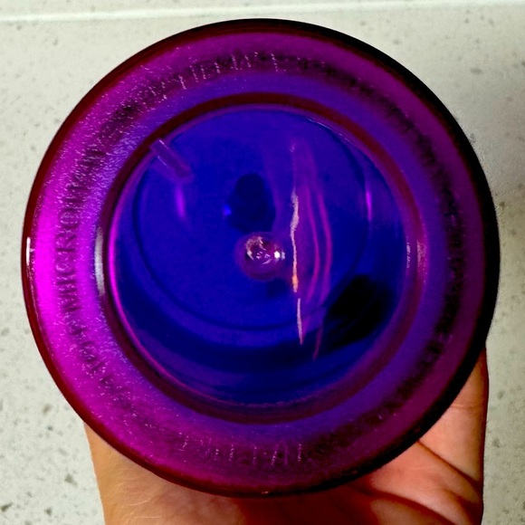 Stranger Things Starcourt Mall Tumbler- NWOT - Picture 3 of 4